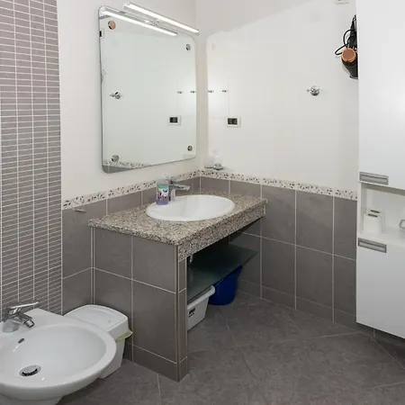 Maver Apartment